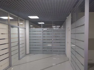 Стационарные алюминиевые перегородки